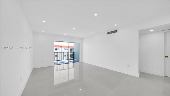 Building Photo - 6070 W 19th Ave