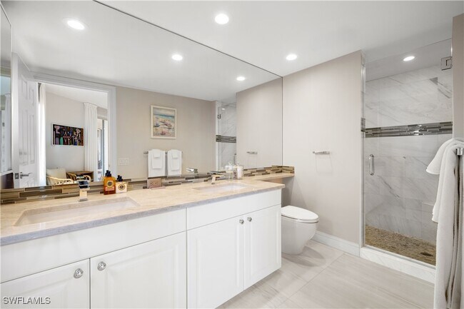 Building Photo - 7575 Pelican Bay Blvd
