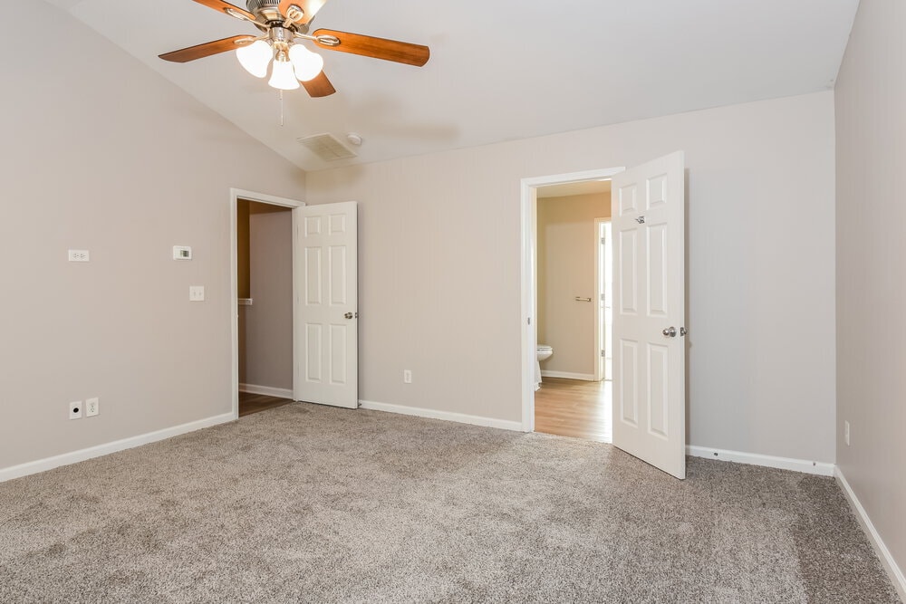 Building Photo - 250 Alamosa Path SW