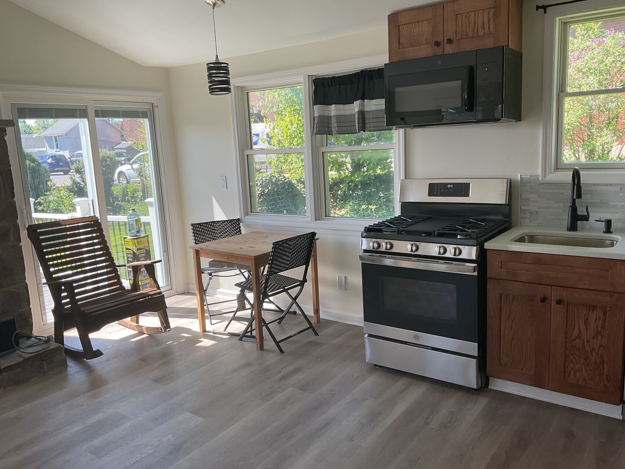 new appliances - 8 Forest Ave