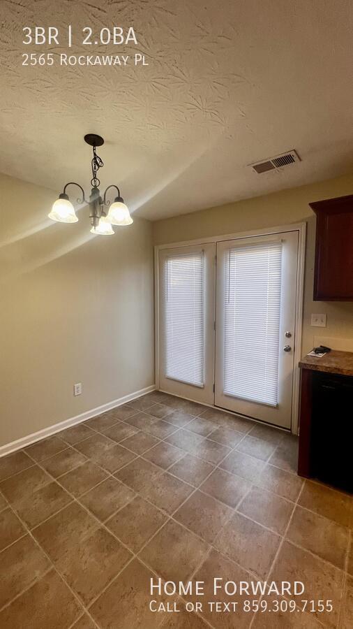 Building Photo - 2565 Rockaway Pl