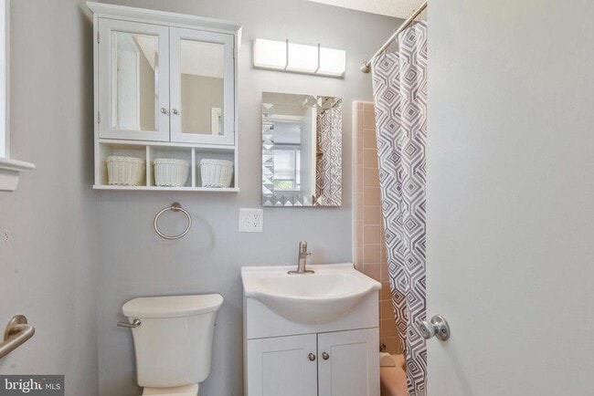 Building Photo - 14920 Carlbern Dr