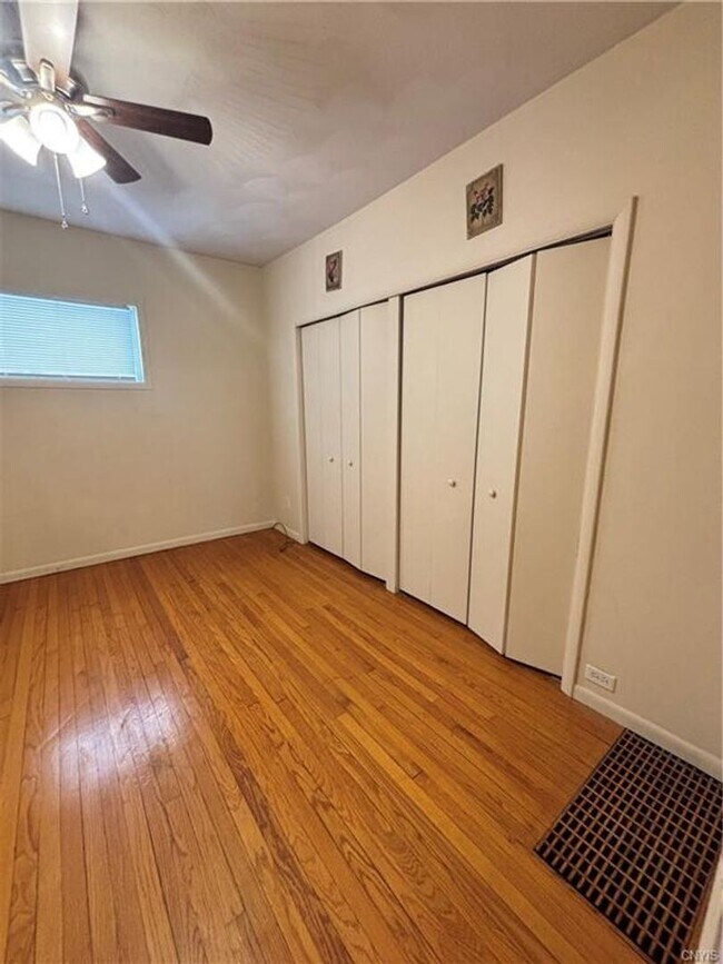 Building Photo - 221 Turin St