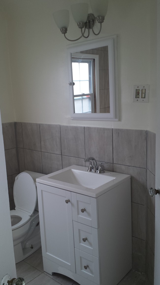 Building Photo - 3568 Blanche Ave