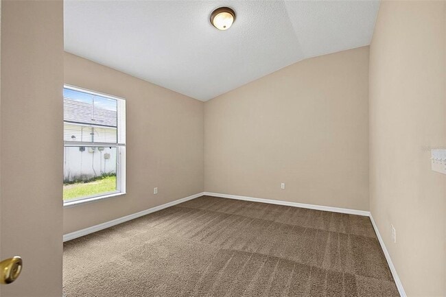 Building Photo - 132 Berkshire Ln