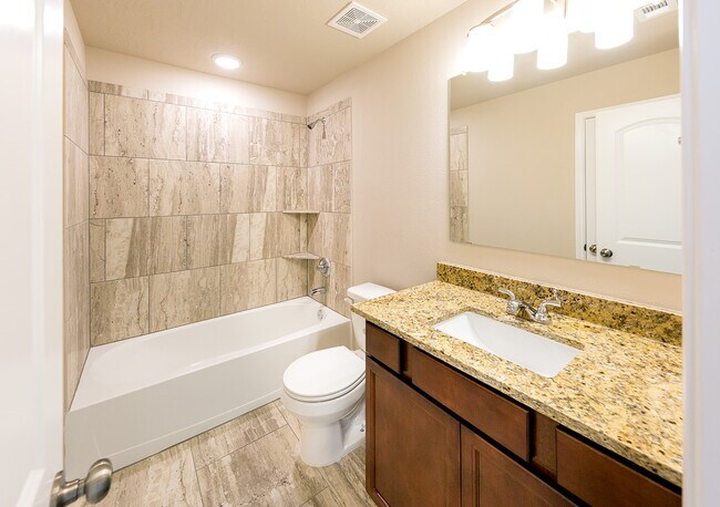 Building Photo - 3317 Rolling View Ct