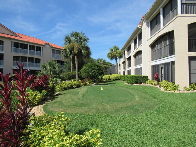 Building Photo - 468 Bouchelle Dr