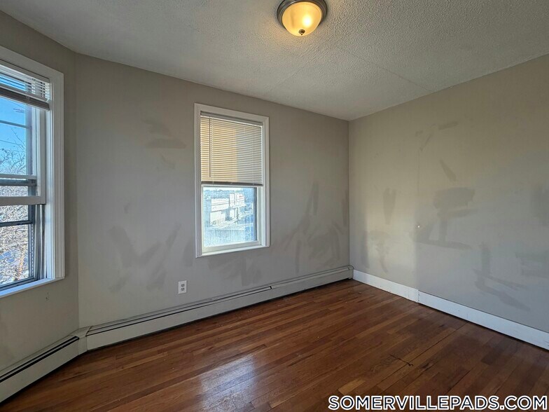 Building Photo - 280 McGrath Hwy