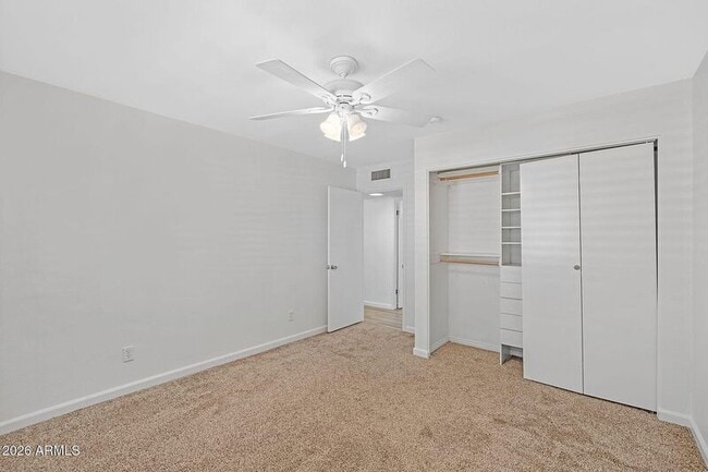 Building Photo - 2137 E Apollo Ave