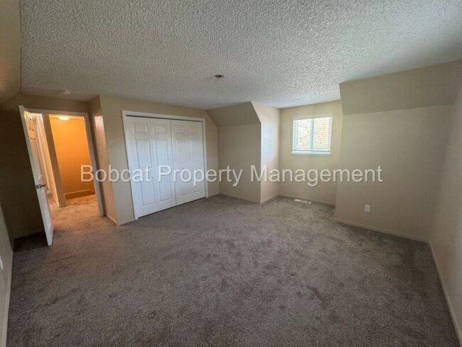 Building Photo - 20 Bodie Dr