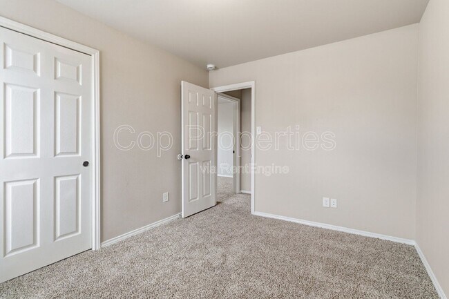 Building Photo - 11103 Belair Dr