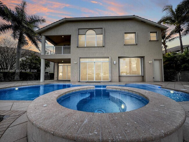 Building Photo - 5028 SW 170th Ave