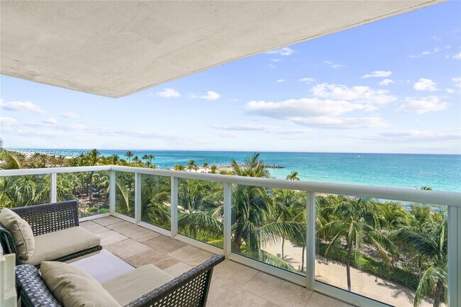 Building Photo - 10275 Collins Ave