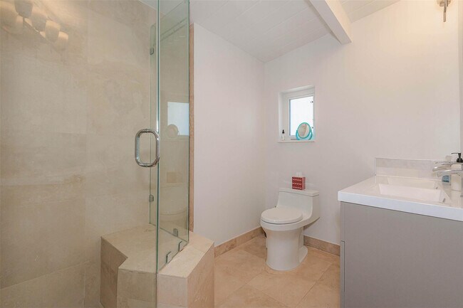 Building Photo - 1936 Harbour Inlet Dr