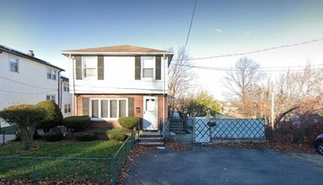Building Photo - 183 Reservoir Ave