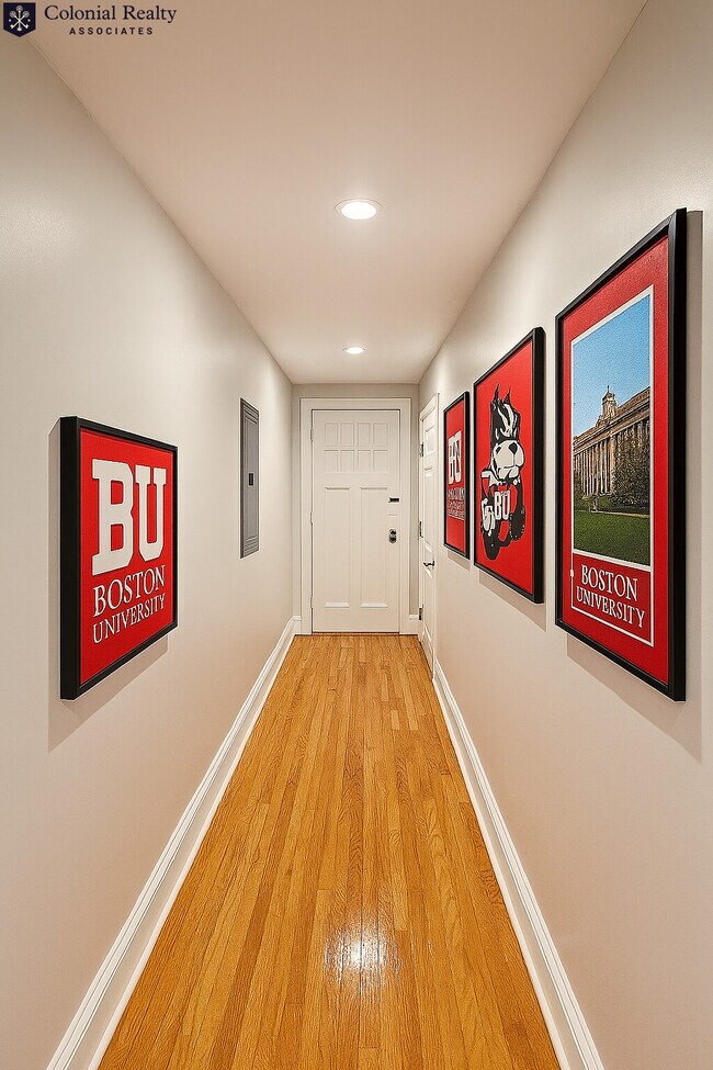 Building Photo - 328 St Paul St