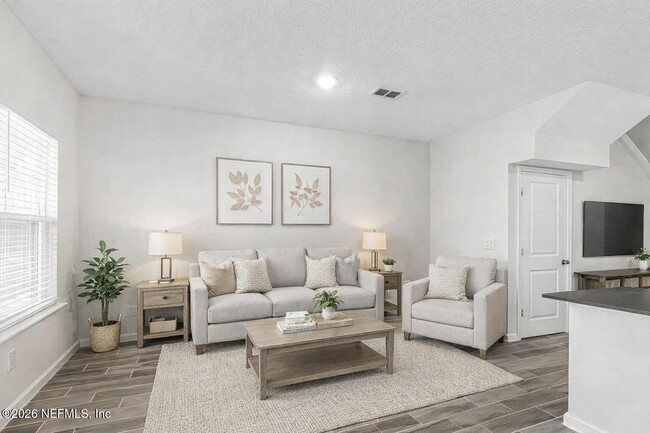 Building Photo - 10357 Benson Lake Dr