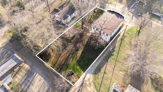 Building Photo - 411 Kaufman St
