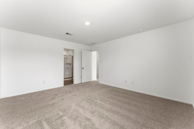 Building Photo - 6213 Alder Crk Dr