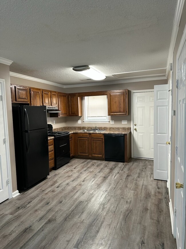 Building Photo - 2826 Wimberly Dr SW