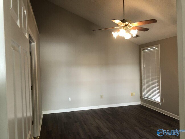 Building Photo - 127 Philadelphia Dr