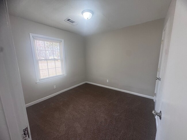 Building Photo - 1818 Rigby St