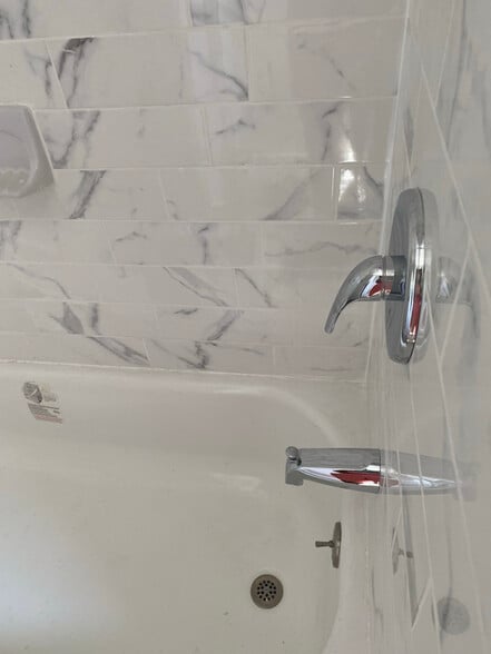 Building Photo - 98 Huntington Terrace