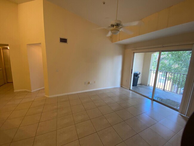 Building Photo - 4211 San Marino Blvd