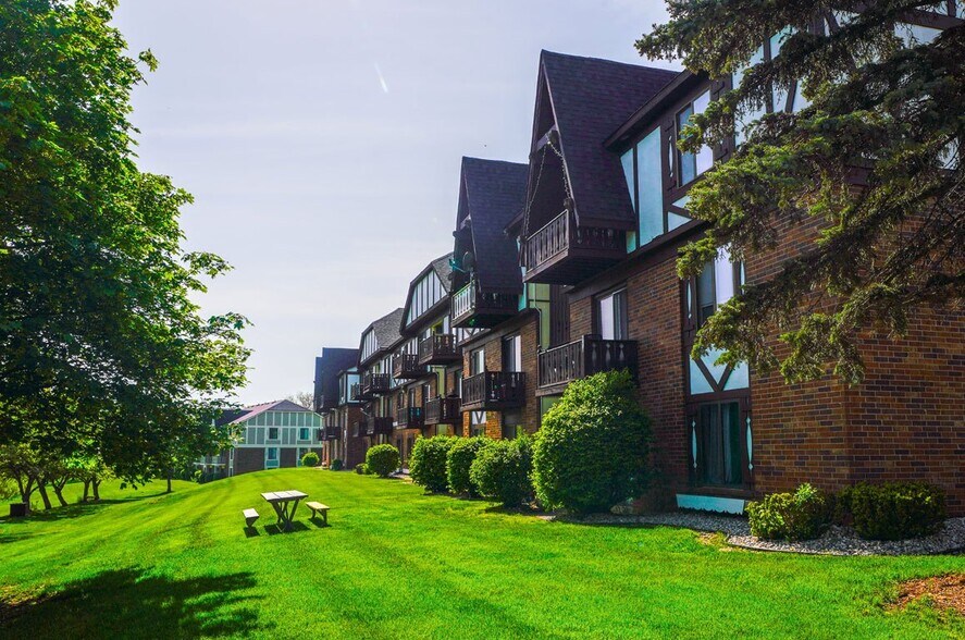 Wingate Apartments 3151 Wingate Dr Grand Rapids MI 49512 Apartment