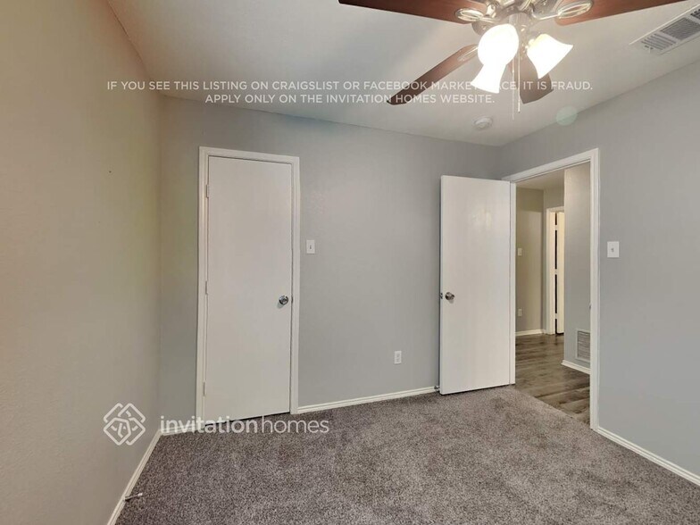 Building Photo - 4901 Waterford Dr