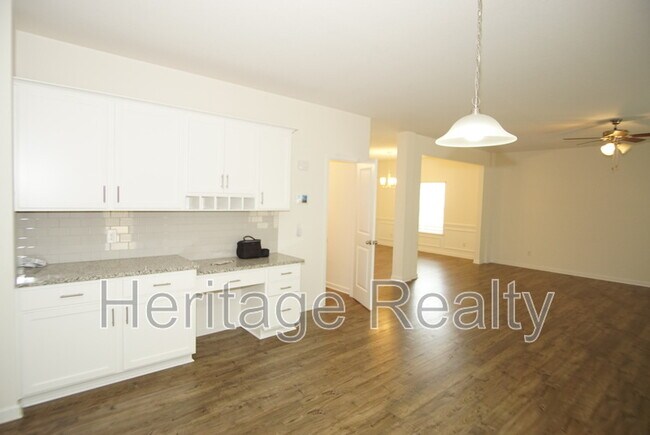 Building Photo - 1537 Sergeant Ln