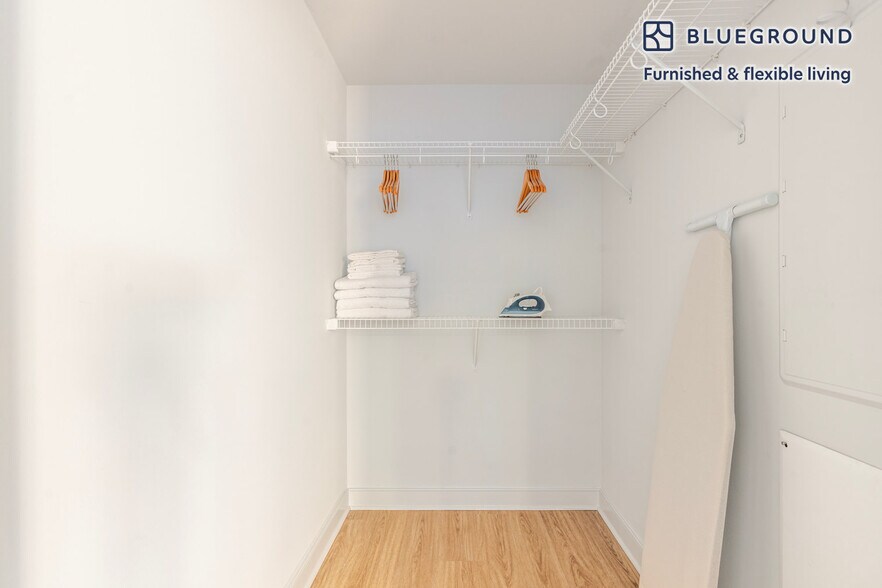 Building Photo - 455 I St NW