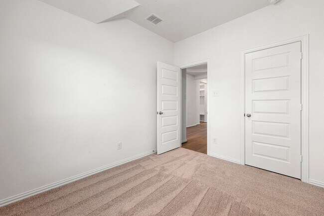 Building Photo - 12210 Bell County Ct