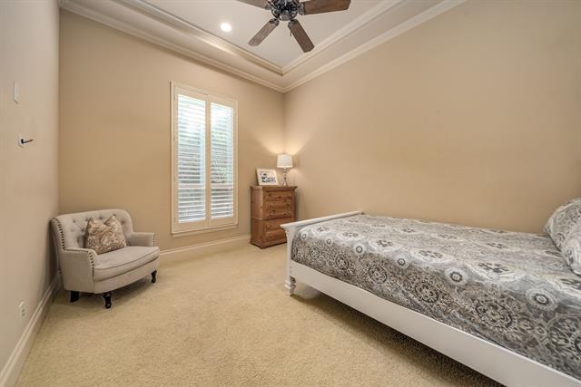 Building Photo - 6049 Arrowhead Dr