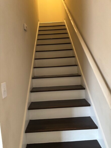 Stairwell - 97 Lily Dr Apt I, Lily Drive Apartments