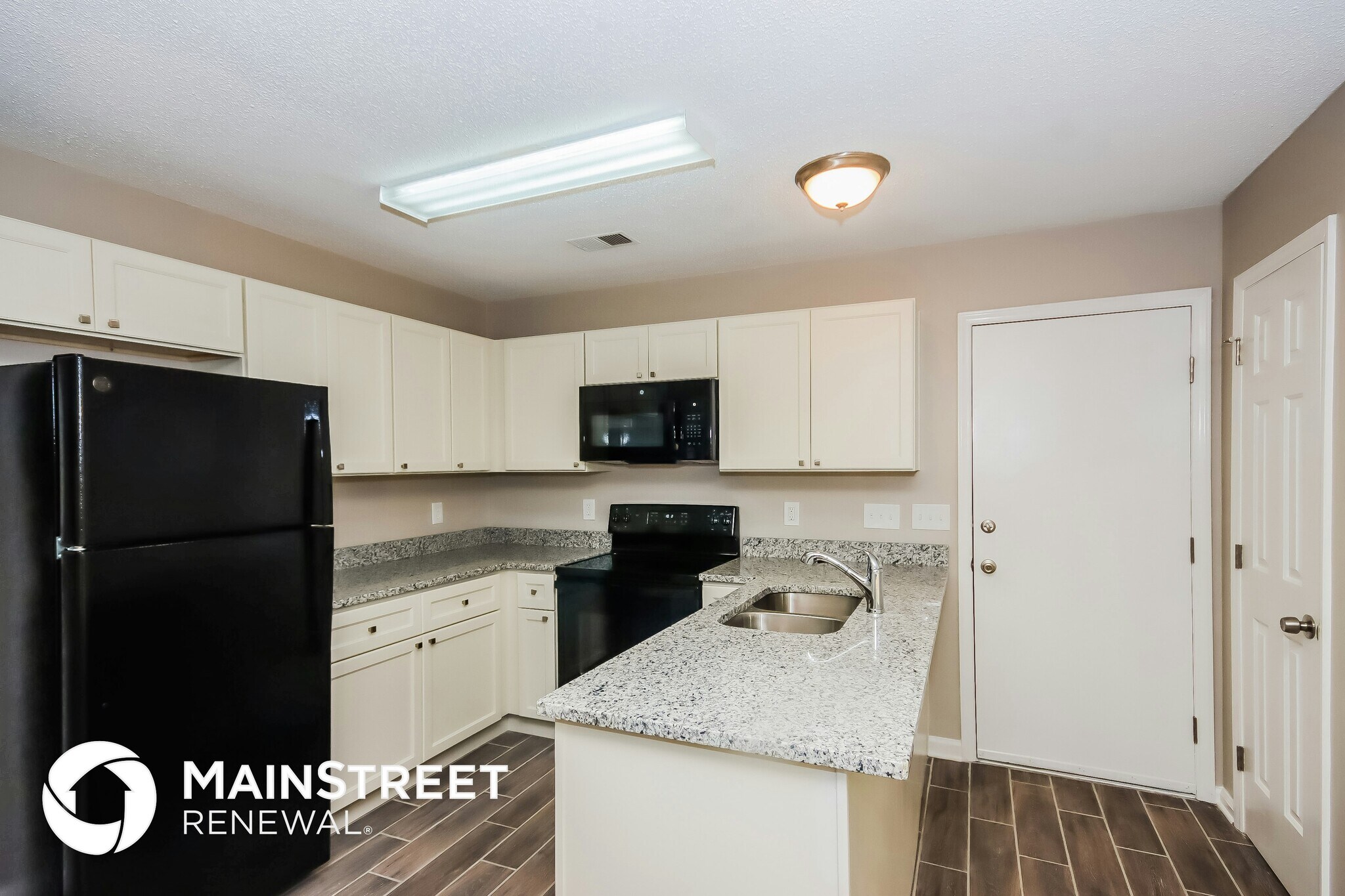 Building Photo - 9216 Torrence Crossing Dr