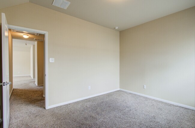 Building Photo - 17139 Devon Dogwood Trail