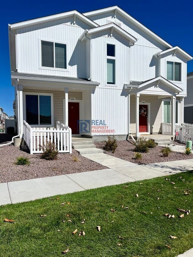 Building Photo - 9254 Henson Pl