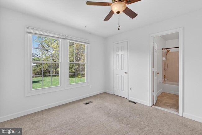 Building Photo - 6142 Joust Ln