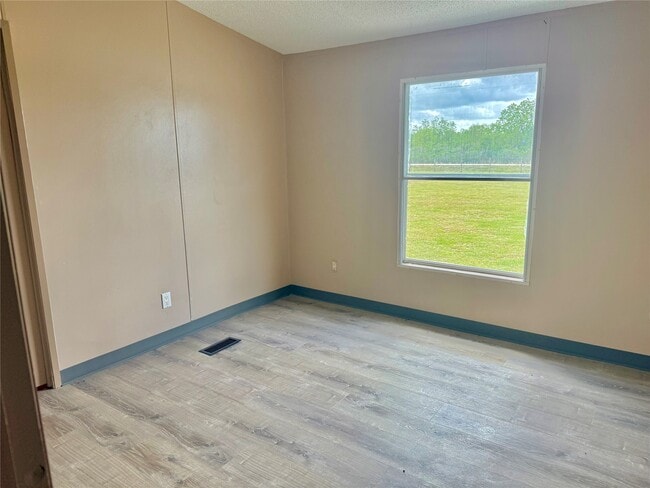 Building Photo - 1841 County Rd 382