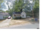 Building Photo - 2104 W Long 17th St