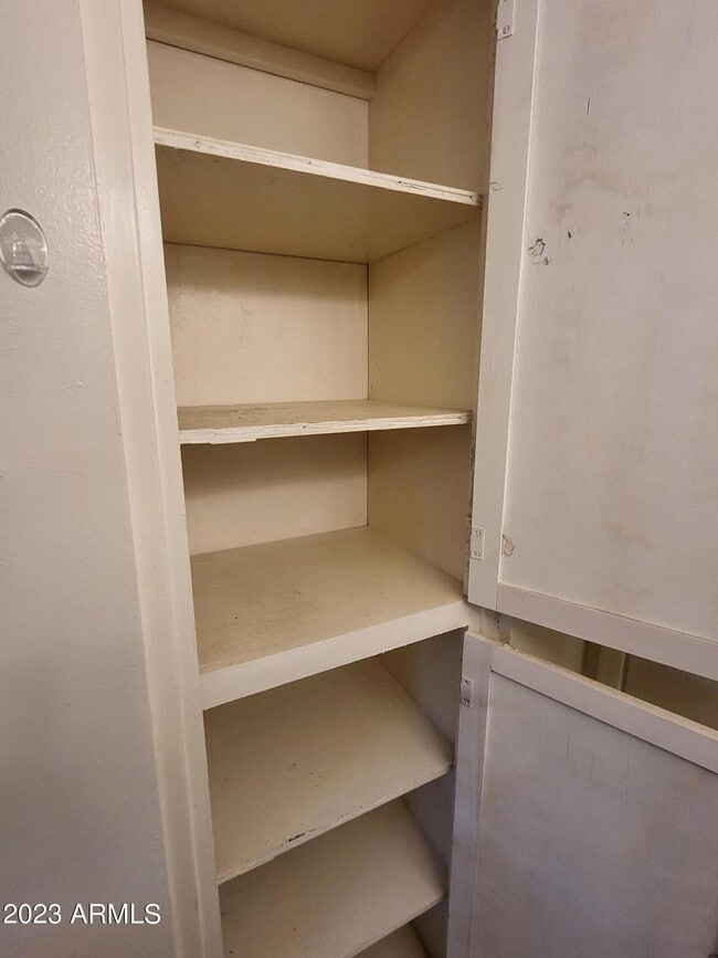 Building Photo - 1851 E Yale St