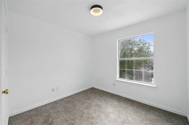 Building Photo - 6833 Lyndale Dr