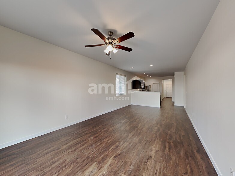 Building Photo - 19232 18th Ave Ct E