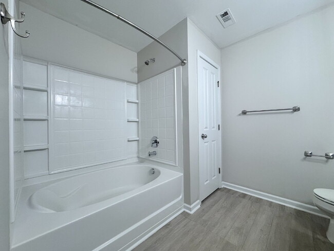 Building Photo - Spacious Three Bedroom Home in Churchill N...