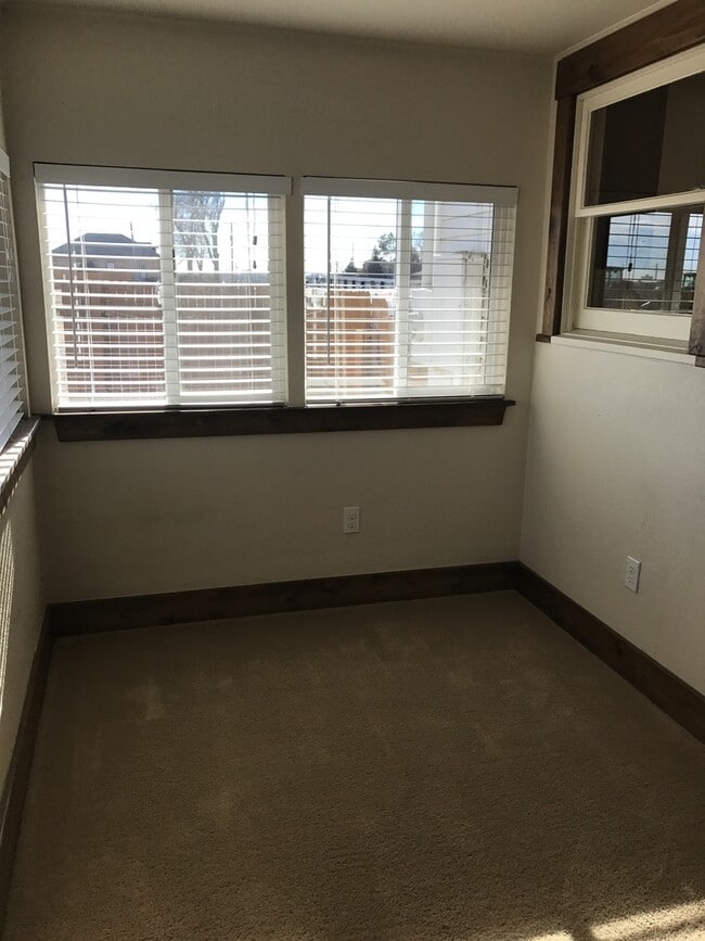 Building Photo - Charming remodeled 1 bedroom home in Windsor