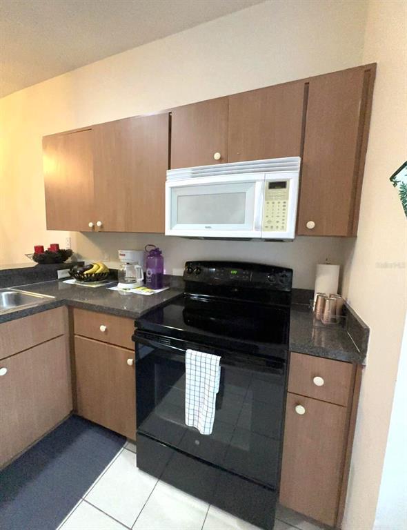 Building Photo - 1207 S Beach Cir