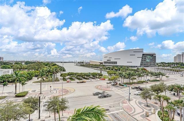 Building Photo - 900 Biscayne