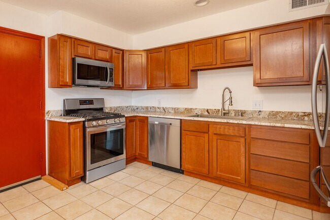 Building Photo - 2911 Avenida Alamosa