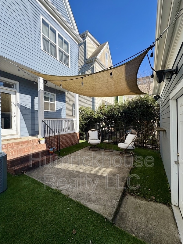 Building Photo - 515 Dubois Court